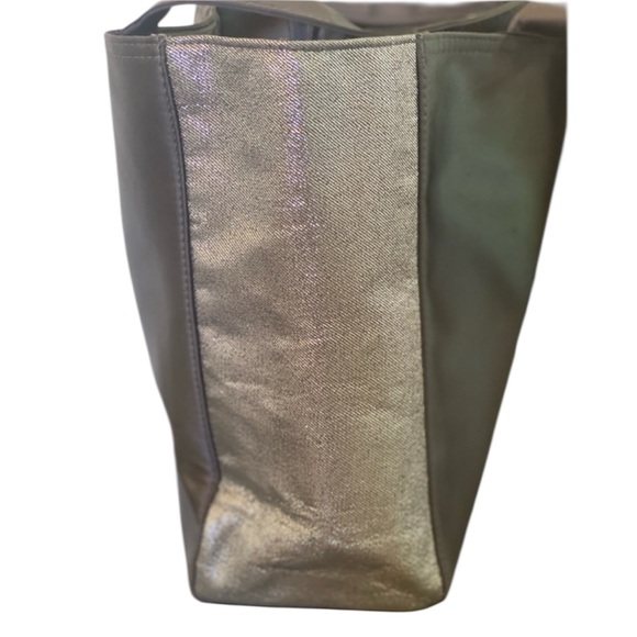 COACH - Spacious Elegant Black and Gray Tote Bag - Picture 6 of 9